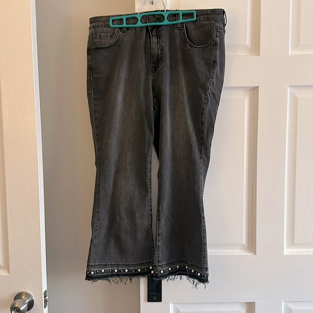 Embellished Lane Bryant distressed capris